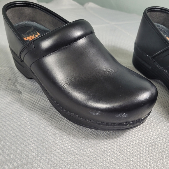 Dansko Nursing Clogs Shoes Black Patent Leather Women's Size EUR 39 - US 8.5/9 - Picture 6 of 9